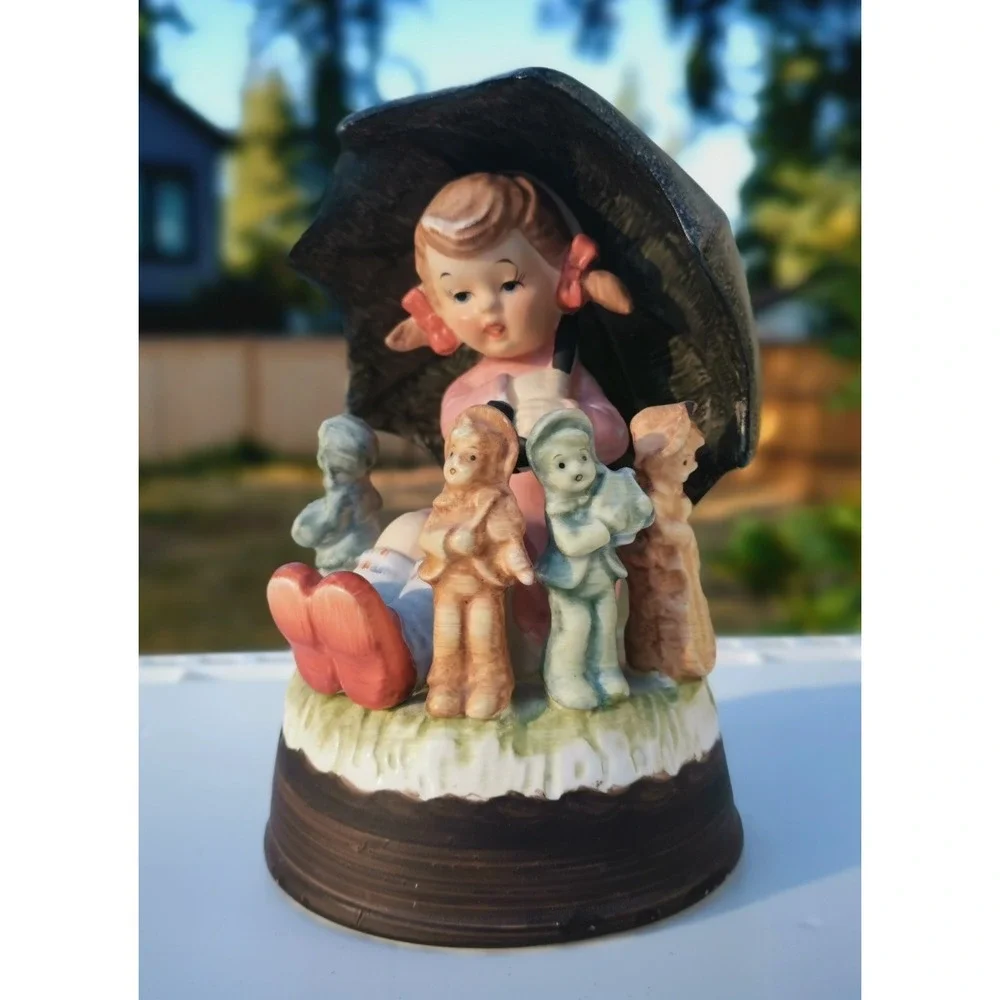 Vintage Music Box Girl Under Umbrella with Toy Doll Musicians, Made In Japan.